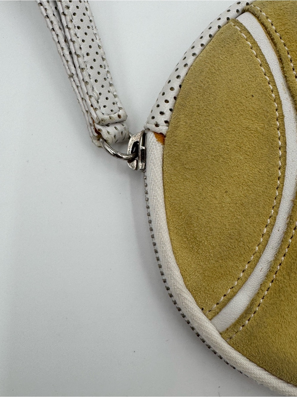 CHANEL RARE LIMITED CLUTCH - Picture 9 of 10